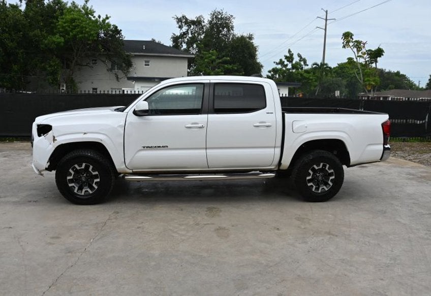 2020 Toyota Tacoma SR5 - Photo 34