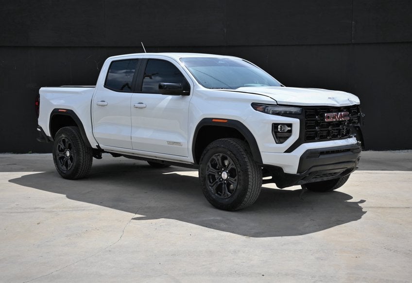2024 GMC Canyon 2WD Elevation Crew Cab Short Box's photo