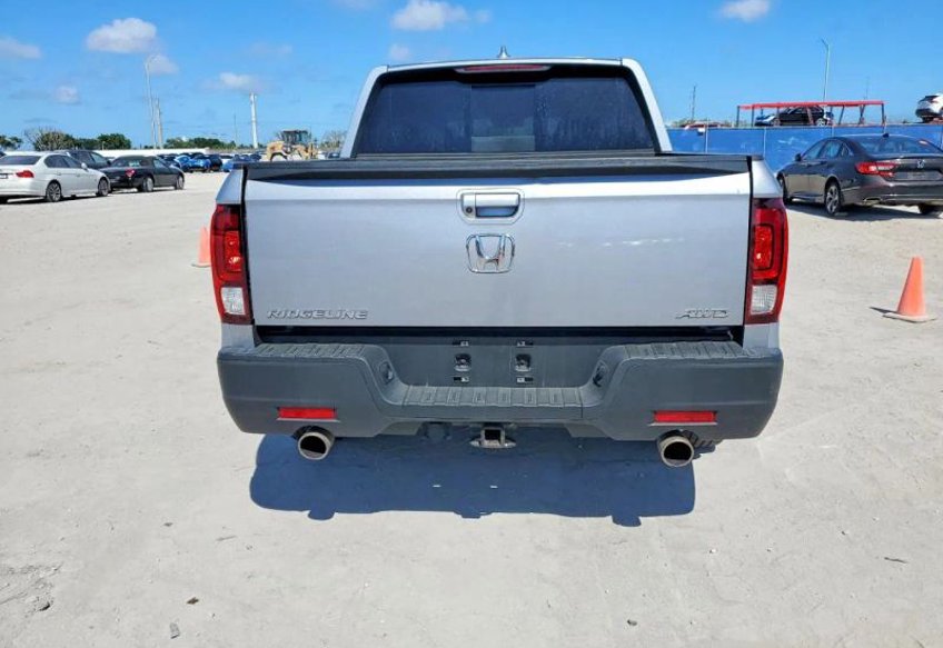 2023 Honda Ridgeline RTL AWD's photo