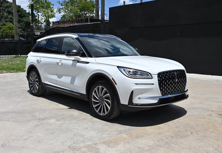 2023 Lincoln Corsair Reserve FWD's photo