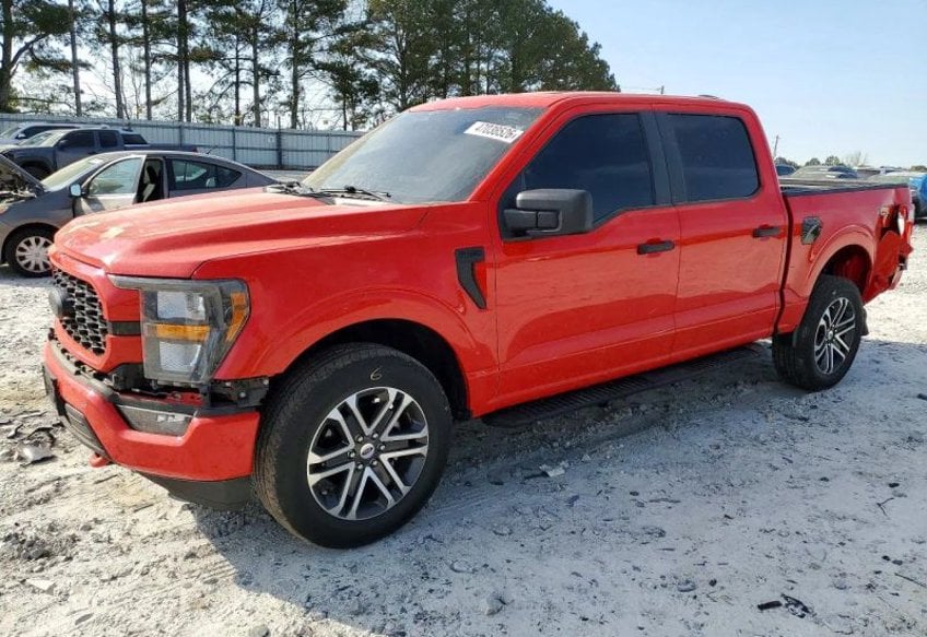 2023 Ford F-150 XL 4x4 SuperCrew 5-1/2 Box's photo
