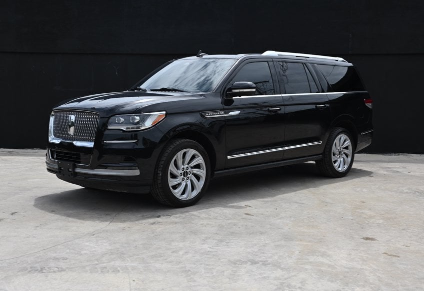 2024 Lincoln Navigator Premiere L 4WD's photo