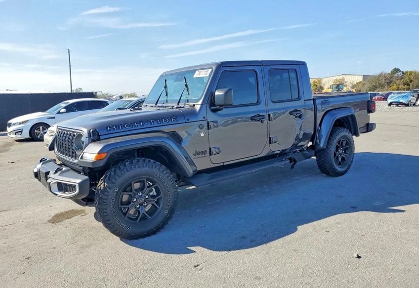 2025 Jeep Gladiator High Tide Auto's photo