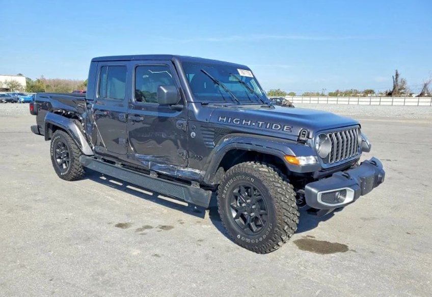 2025 Jeep Gladiator High Tide Auto's photo