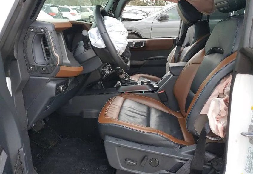 2024 Ford Bronco 4-Door Outer Banks - Photo 8