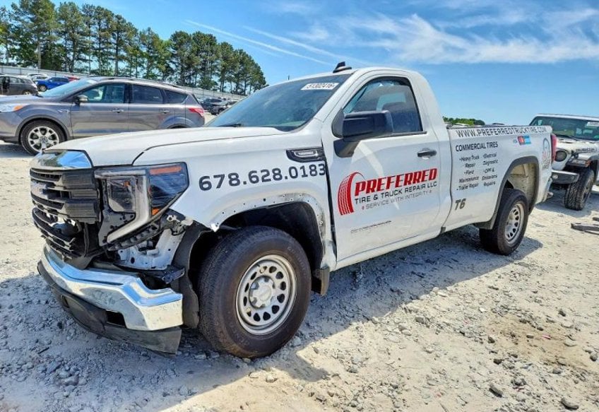 2025 GMC Sierra 2WD Regular Cab Standard Box Pro's photo