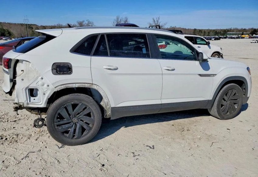 2022 Volkswagen Atlas Cross Sport SE w/Tech