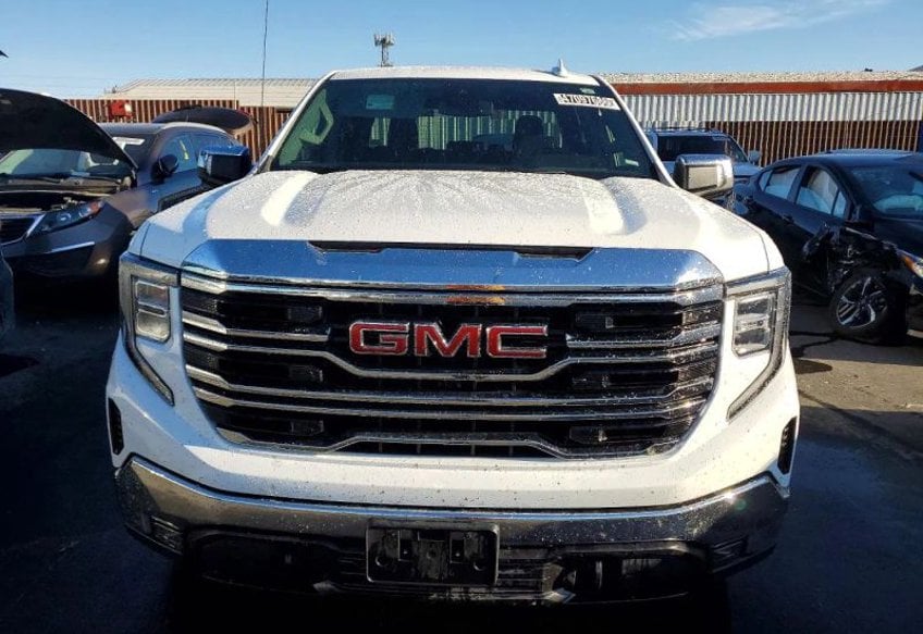 2025 GMC Sierra 2WD Crew Cab Short Box SLT's photo