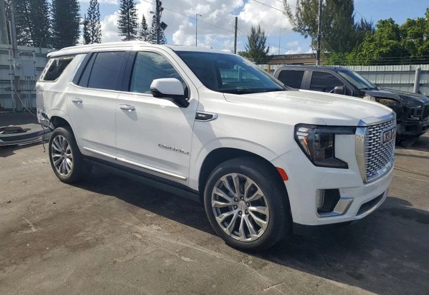 2021 GMC Yukon 2WD Denali's photo