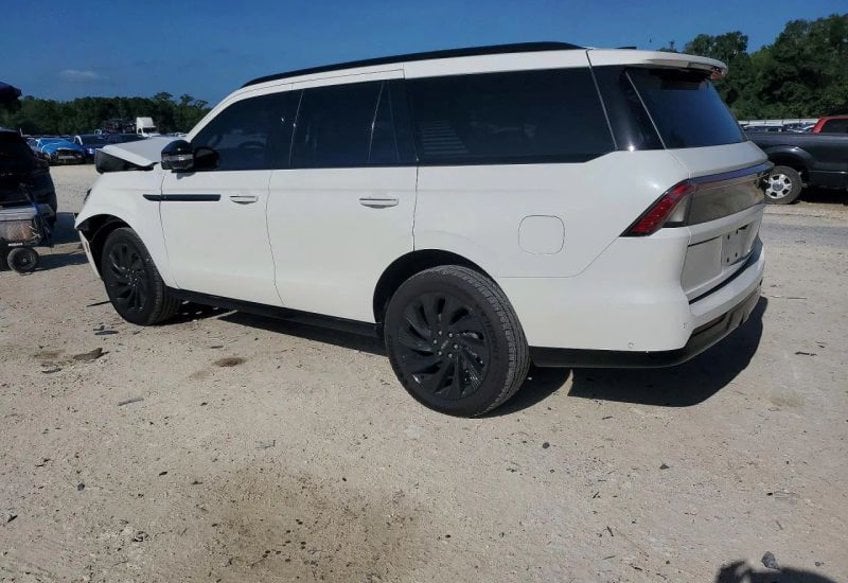 2025 Lincoln Navigator
