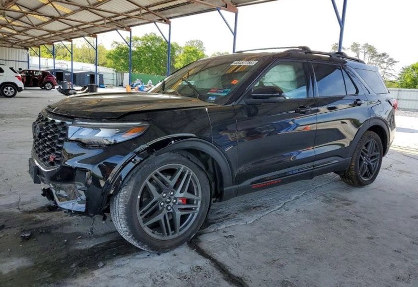 2026 Ford Explorer ST's photo