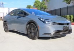 2024 Toyota Prius LE - Thumbnail 4