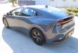 2024 Toyota Prius LE - Thumbnail 8