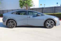 2024 Toyota Prius LE - Thumbnail 6