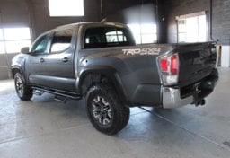 2021 Toyota Tacoma TRD Off-Road - Thumbnail 8