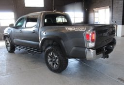 2021 Toyota Tacoma TRD Off-Road - Thumbnail 10