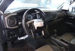 2021 Toyota Tacoma TRD Off-Road - Thumbnail 22