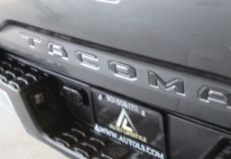 2021 Toyota Tacoma TRD Off-Road - Thumbnail 16