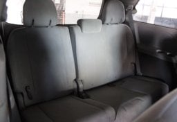 2020 Toyota Sienna - Thumbnail 31