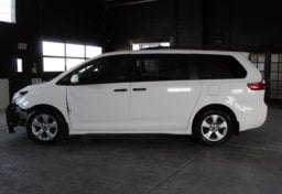2020 Toyota Sienna - Thumbnail 8