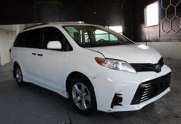 2020 Toyota Sienna - Thumbnail 1