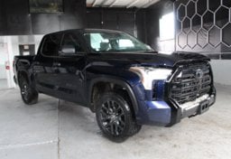 2022 Toyota Tundra 4x4 SR5 - Thumbnail 3