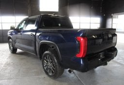 2022 Toyota Tundra 4x4 SR5 - Thumbnail 8