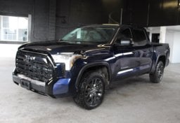 2022 Toyota Tundra 4x4 SR5 - Thumbnail 2