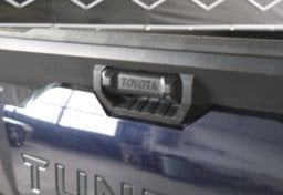 2022 Toyota Tundra 4x4 SR5 - Thumbnail 20