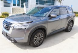 2022 Nissan Pathfinder SL - Thumbnail 1