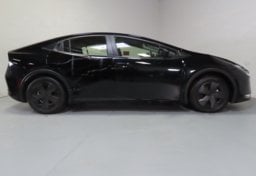 2026 Toyota Prius LE - Thumbnail 6