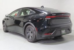 2026 Toyota Prius LE - Thumbnail 9