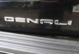 2023 GMC Yukon XL Denali - Thumbnail 18