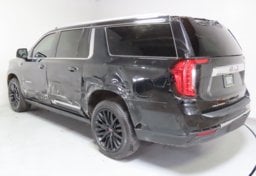 2023 GMC Yukon XL Denali - Thumbnail 9