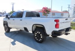 2020 Chevrolet Silverado 2500HD Custom - Thumbnail 8