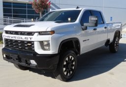 2020 Chevrolet Silverado 2500HD Custom - Thumbnail 4