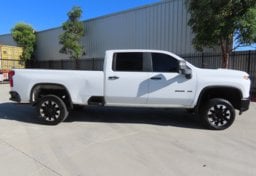 2020 Chevrolet Silverado 2500HD Custom - Thumbnail 5