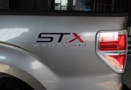 2014 Ford F-150 4x4 V8 STX - Thumbnail 18