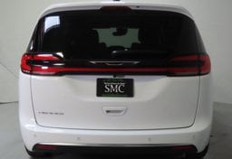 2027 Chrysler Pacifica Select - Thumbnail 11