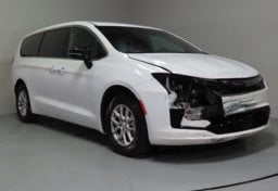 2027 Chrysler Pacifica Select - Thumbnail 4