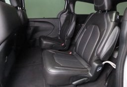 2027 Chrysler Pacifica Select - Thumbnail 25