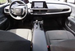 2026 Toyota Prius LE - Thumbnail 29