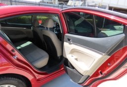 2019 Hyundai ELANTRA SEL - Thumbnail 18