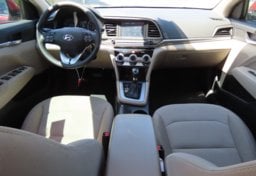2019 Hyundai ELANTRA SEL - Thumbnail 28
