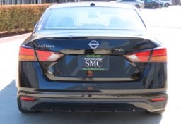 2025 Nissan Altima SV - Thumbnail 11
