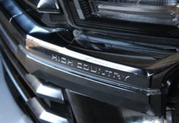 2022 Chevrolet Silverado 3500HD High Country - Thumbnail 31