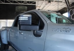 2022 Chevrolet Silverado 3500HD High Country - Thumbnail 16