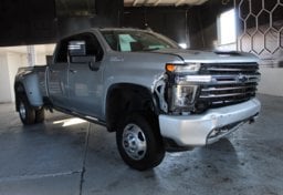 2022 Chevrolet Silverado 3500HD High Country - Thumbnail 3