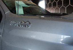 2022 Chevrolet Silverado 3500HD High Country - Thumbnail 15