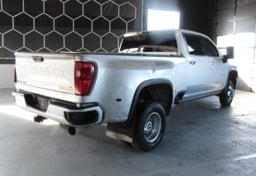 2022 Chevrolet Silverado 3500HD High Country - Thumbnail 5